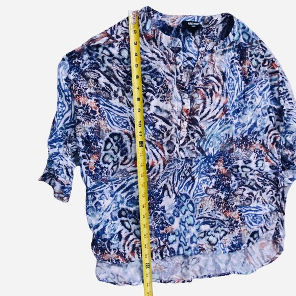 Nine West Jeans Gisella 3/4 Roll Sleeve Multicolor Viscose Hi/Lo Top Missy Sz L - Picture 9 of 11